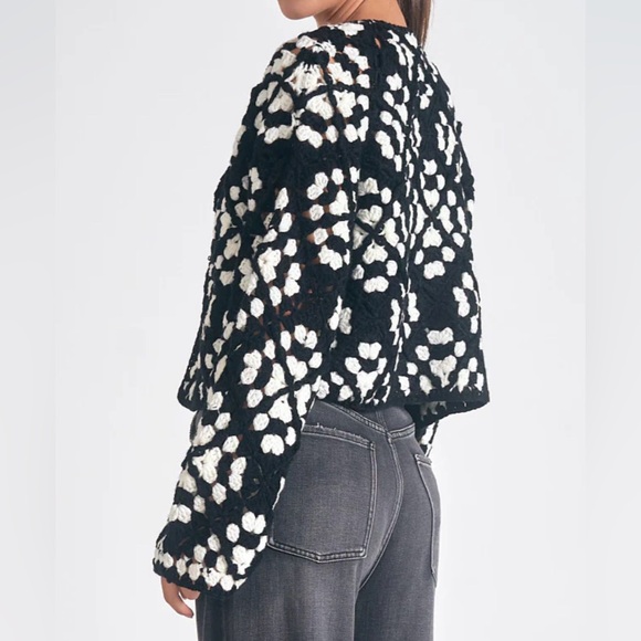 Elan Vintage Daisey Black/White Crochet Flower Cardigan - Small - Picture 2 of 4